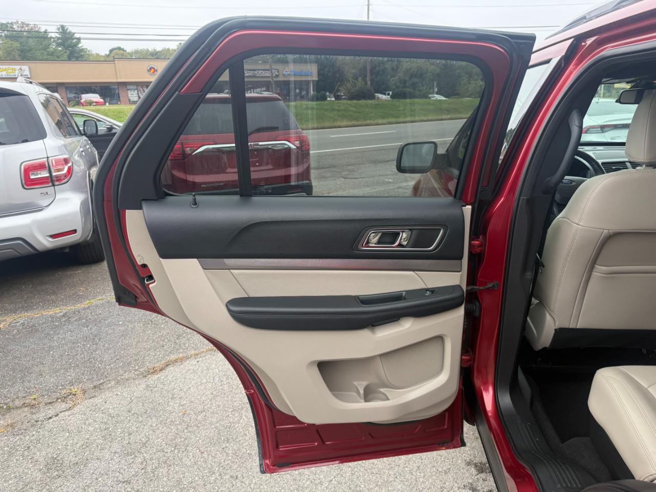 Ford Explorer XLT 4WD 2018