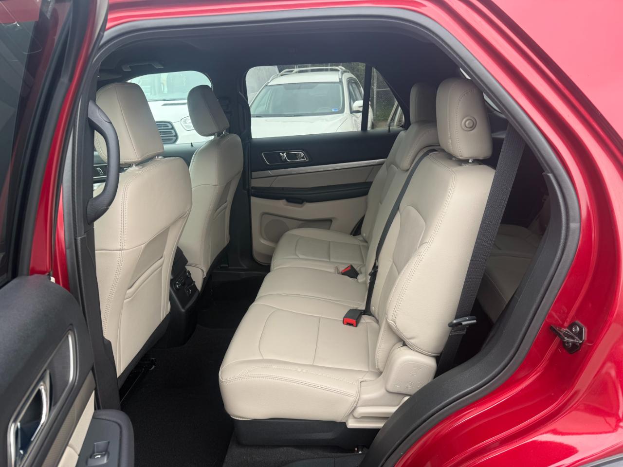Ford Explorer XLT 4WD 2018