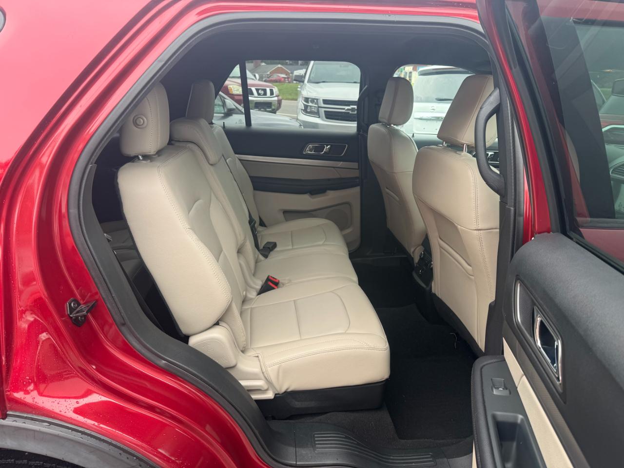 Ford Explorer XLT 4WD 2018