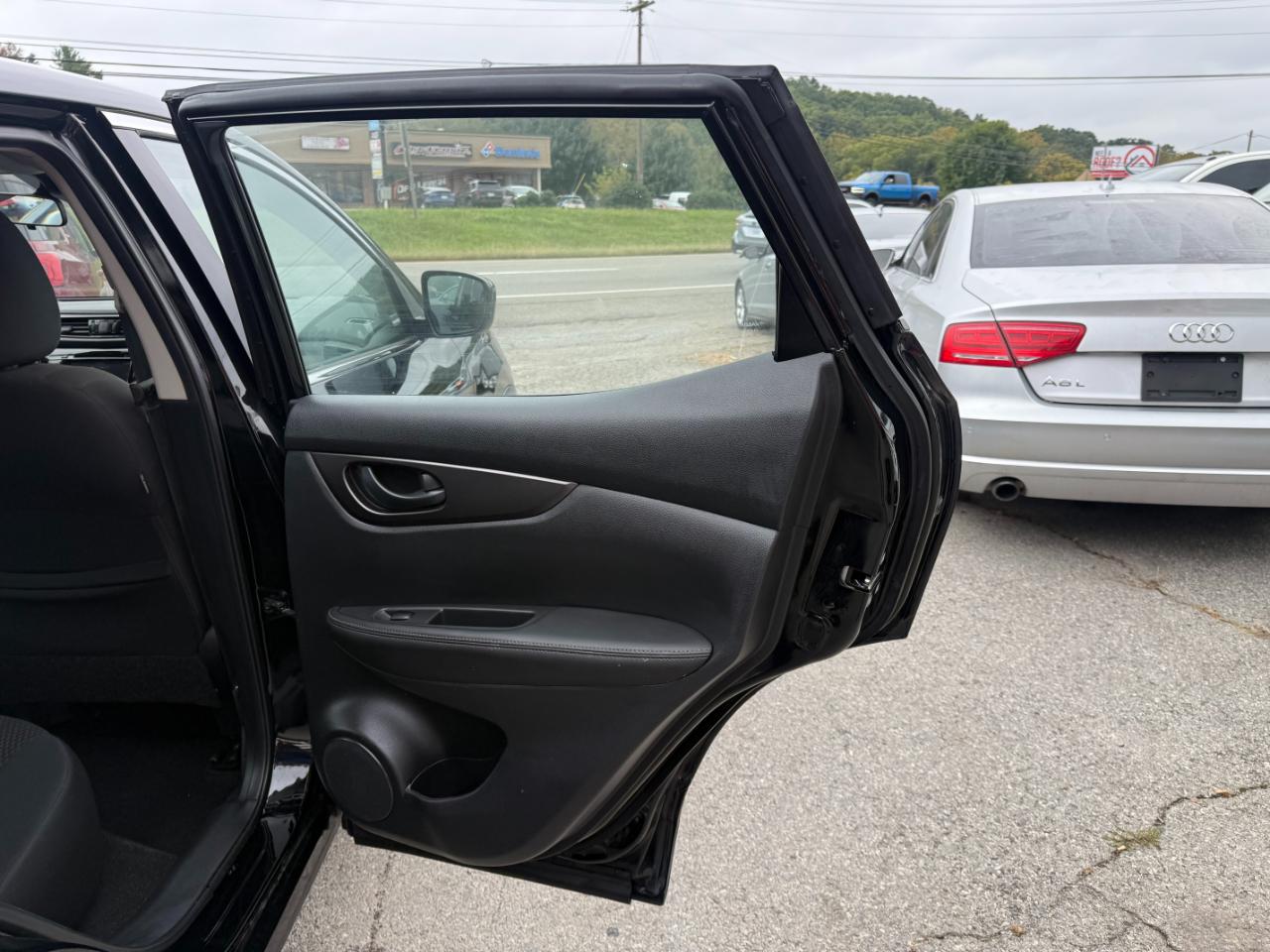 Nissan Rogue Sport AWD S 2021