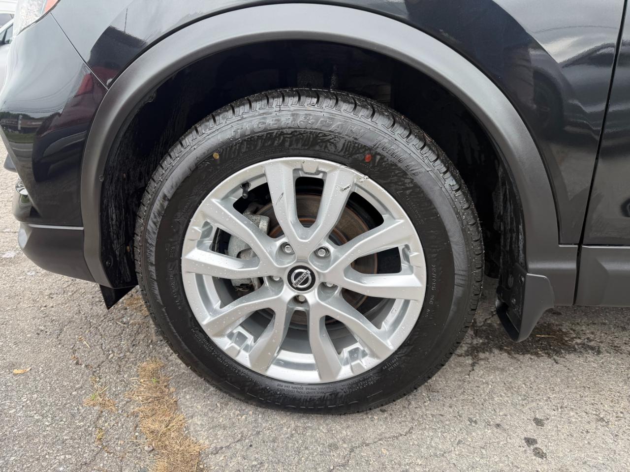Nissan Rogue Sport AWD S 2021