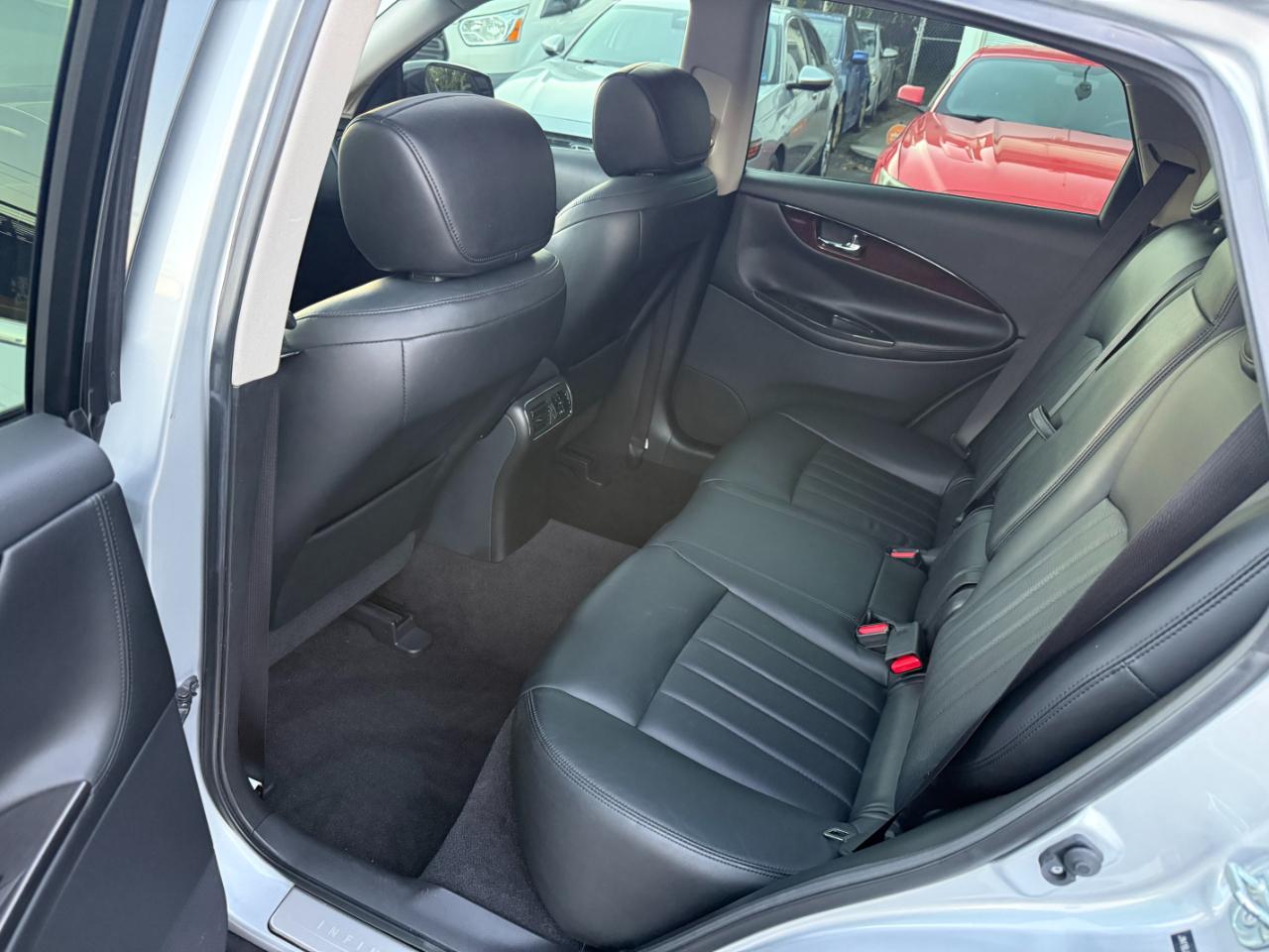 Infiniti QX50 LUXE AWD 2017