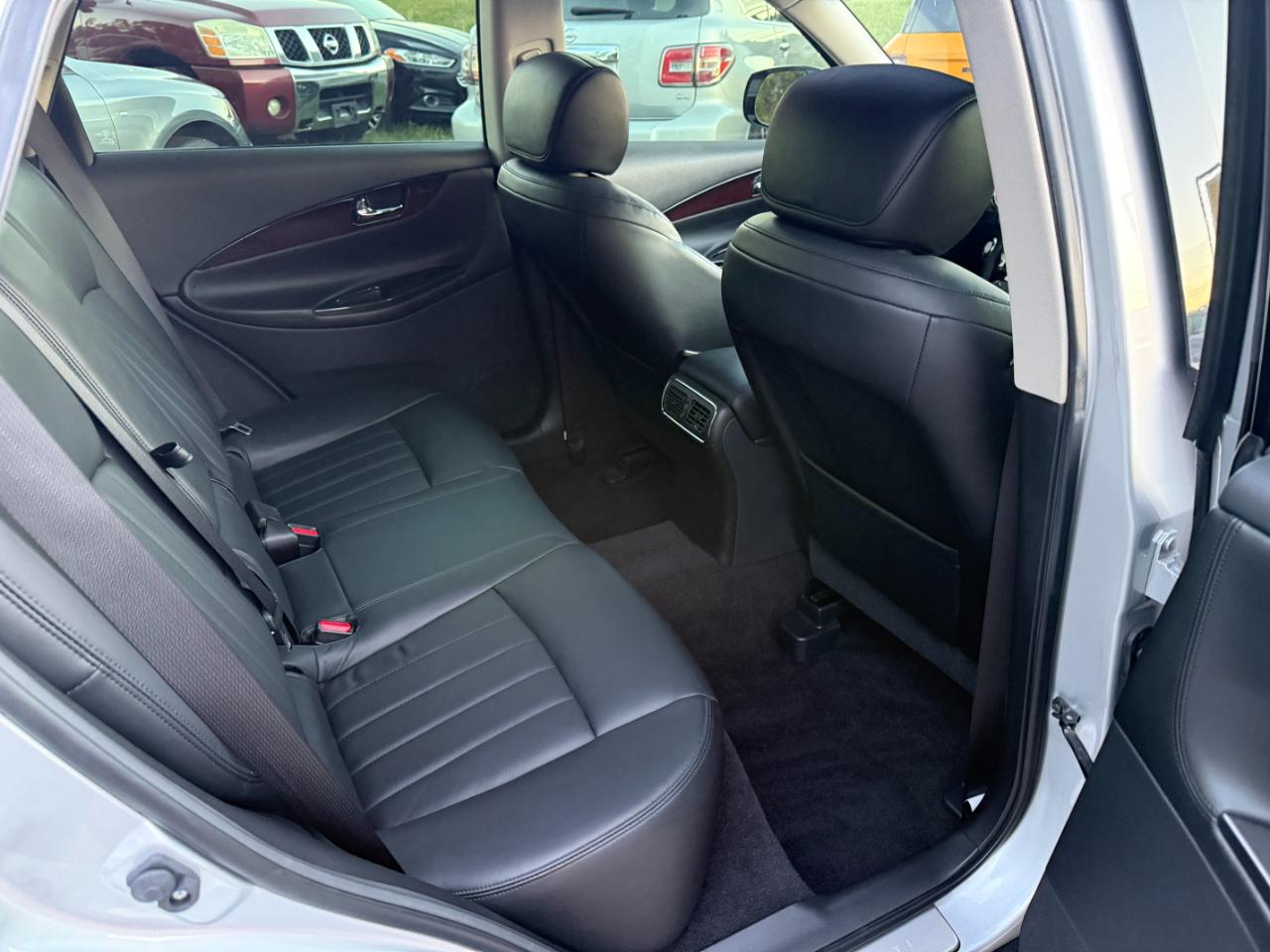 Infiniti QX50 LUXE AWD 2017