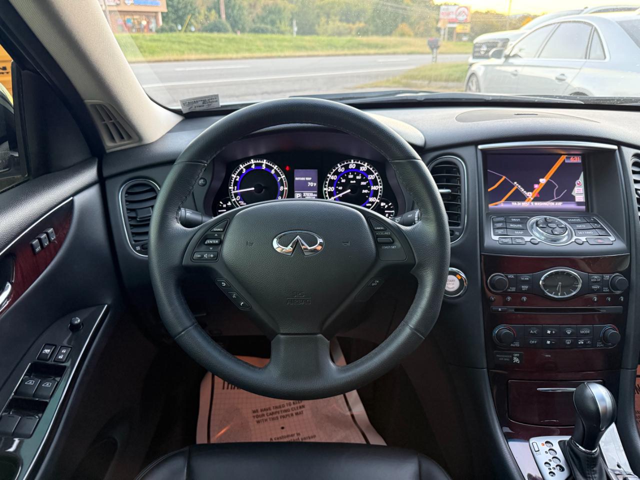 Infiniti QX50 LUXE AWD 2017