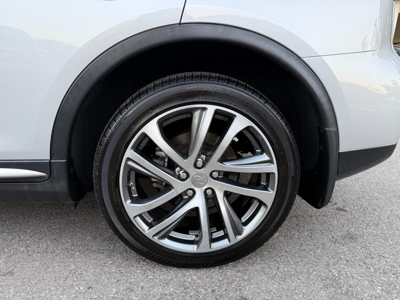 Infiniti QX50 LUXE AWD 2017