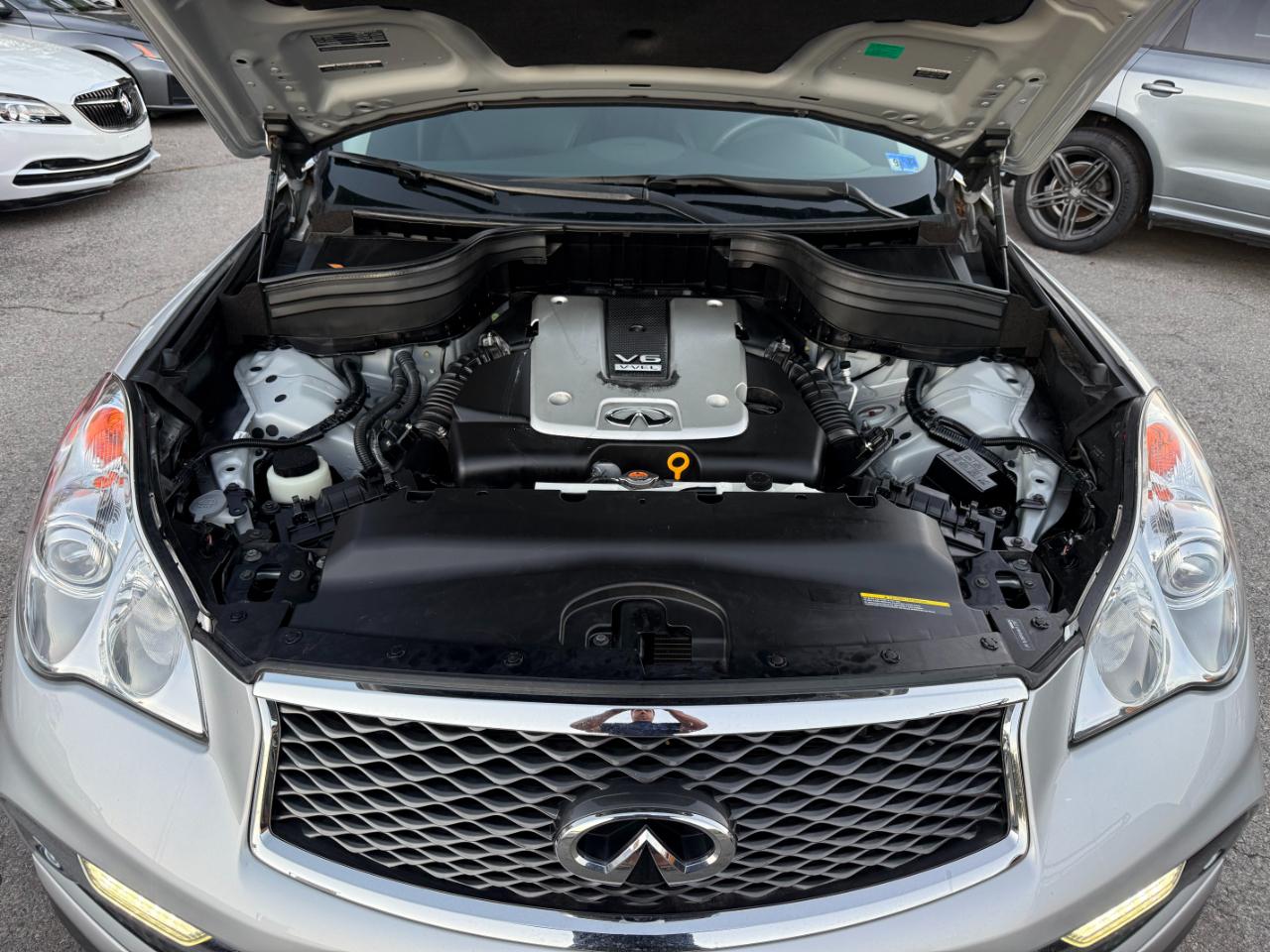 Infiniti QX50 LUXE AWD 2017
