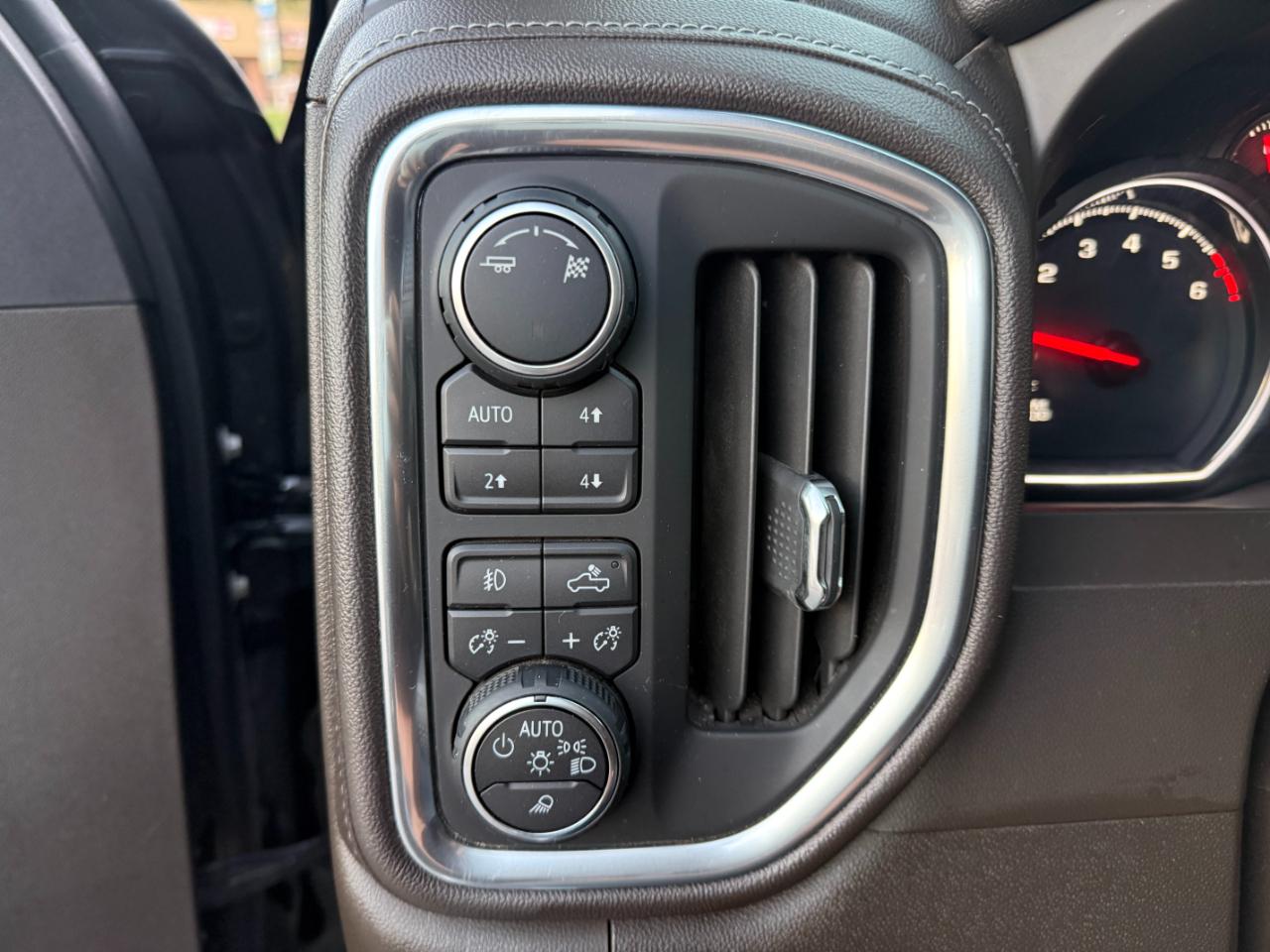 Chevrolet Silverado 1500 4WD Crew Cab 147" LTZ 2019