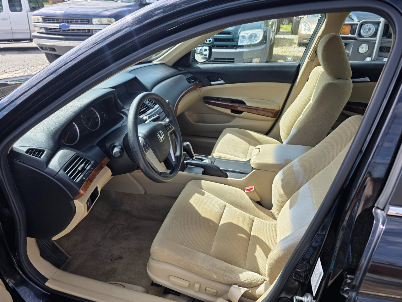 Honda Accord EX Sedan AT 2012