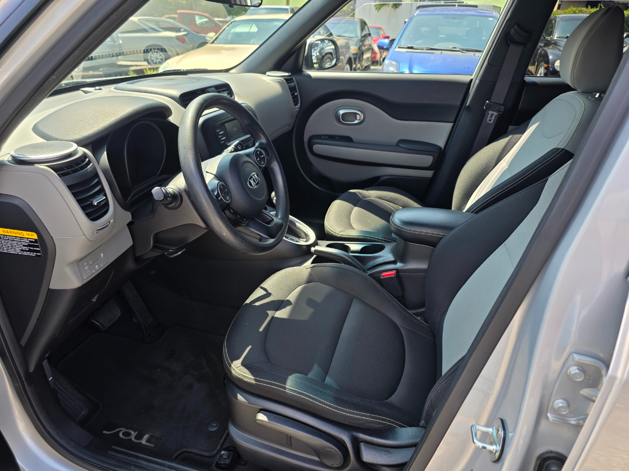 Kia Soul + w/Signature 2.0 Special Edition 2016