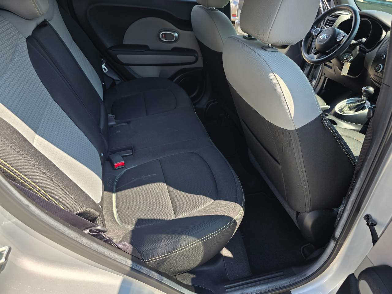 Kia Soul + w/Signature 2.0 Special Edition 2016