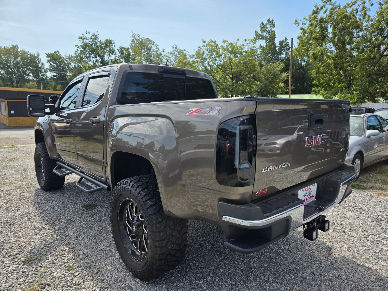 GMC Canyon SLE Crew Cab 4WD Short Box 2015