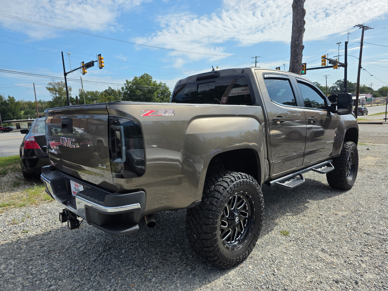 GMC Canyon SLE Crew Cab 4WD Short Box 2015