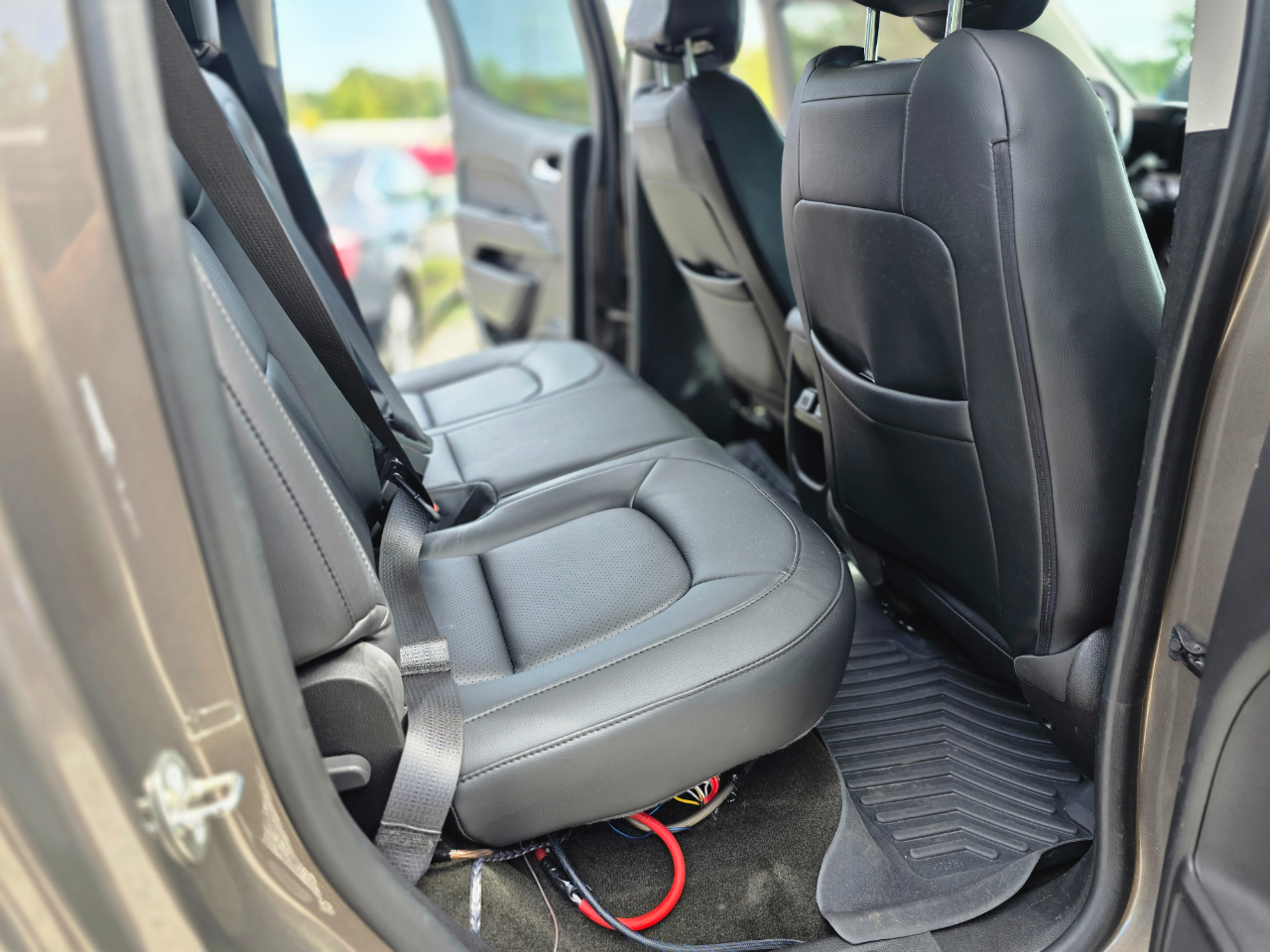 GMC Canyon SLE Crew Cab 4WD Short Box 2015