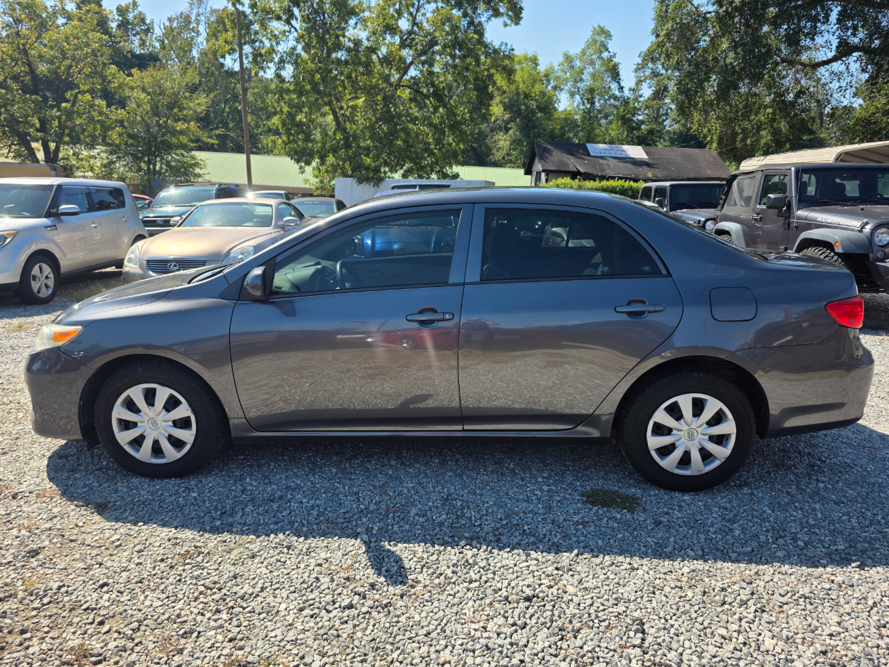 Toyota Corolla S 5-Speed MT 2013