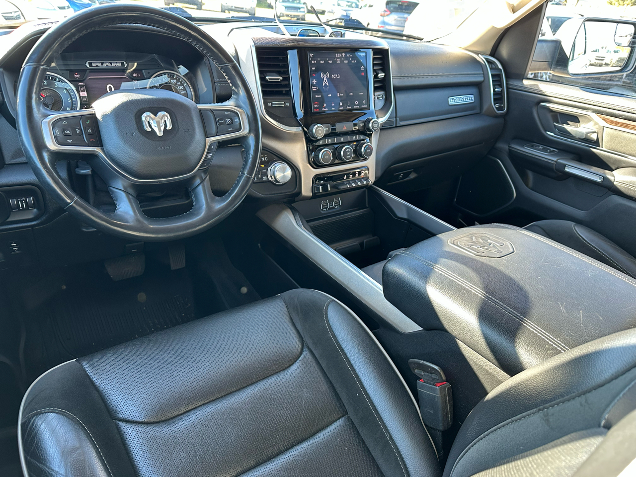 RAM 1500 Laramie Crew Cab SWB 4WD 2020 RAM 1500 Laramie Crew Cab SWB 4WD 2020