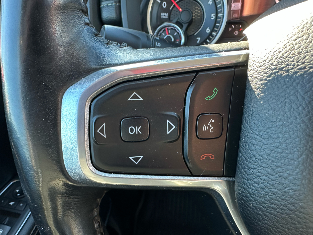 RAM 1500 Laramie Crew Cab SWB 4WD 2020 RAM 1500 Laramie Crew Cab SWB 4WD 2020