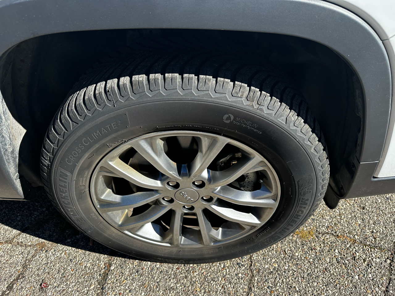 Jeep Cherokee Latitude Lux 4WD 2021 Jeep Cherokee Latitude Lux 4WD 2021