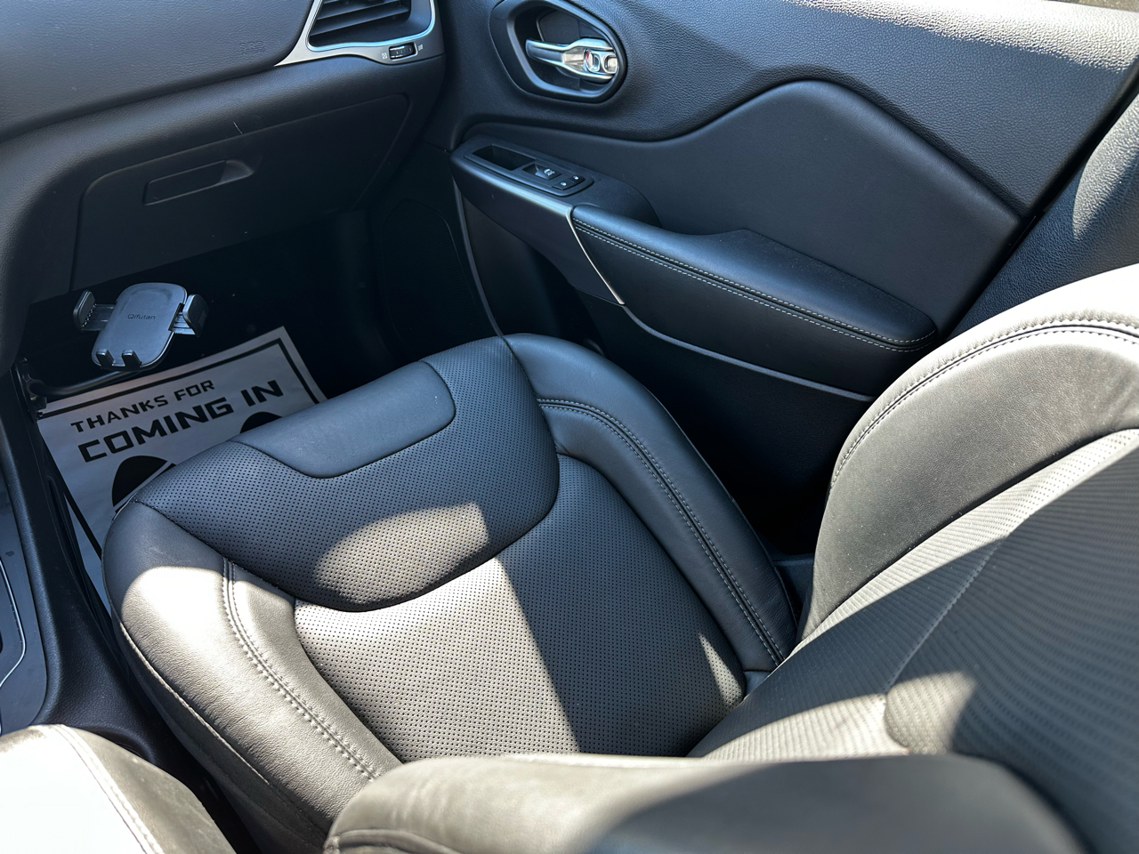 Jeep Cherokee Latitude Lux 4WD 2021 Jeep Cherokee Latitude Lux 4WD 2021