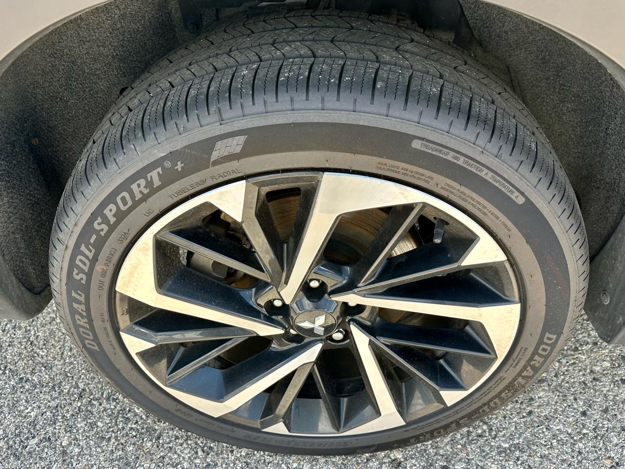 Mitsubishi Outlander SEL 4WD 2022