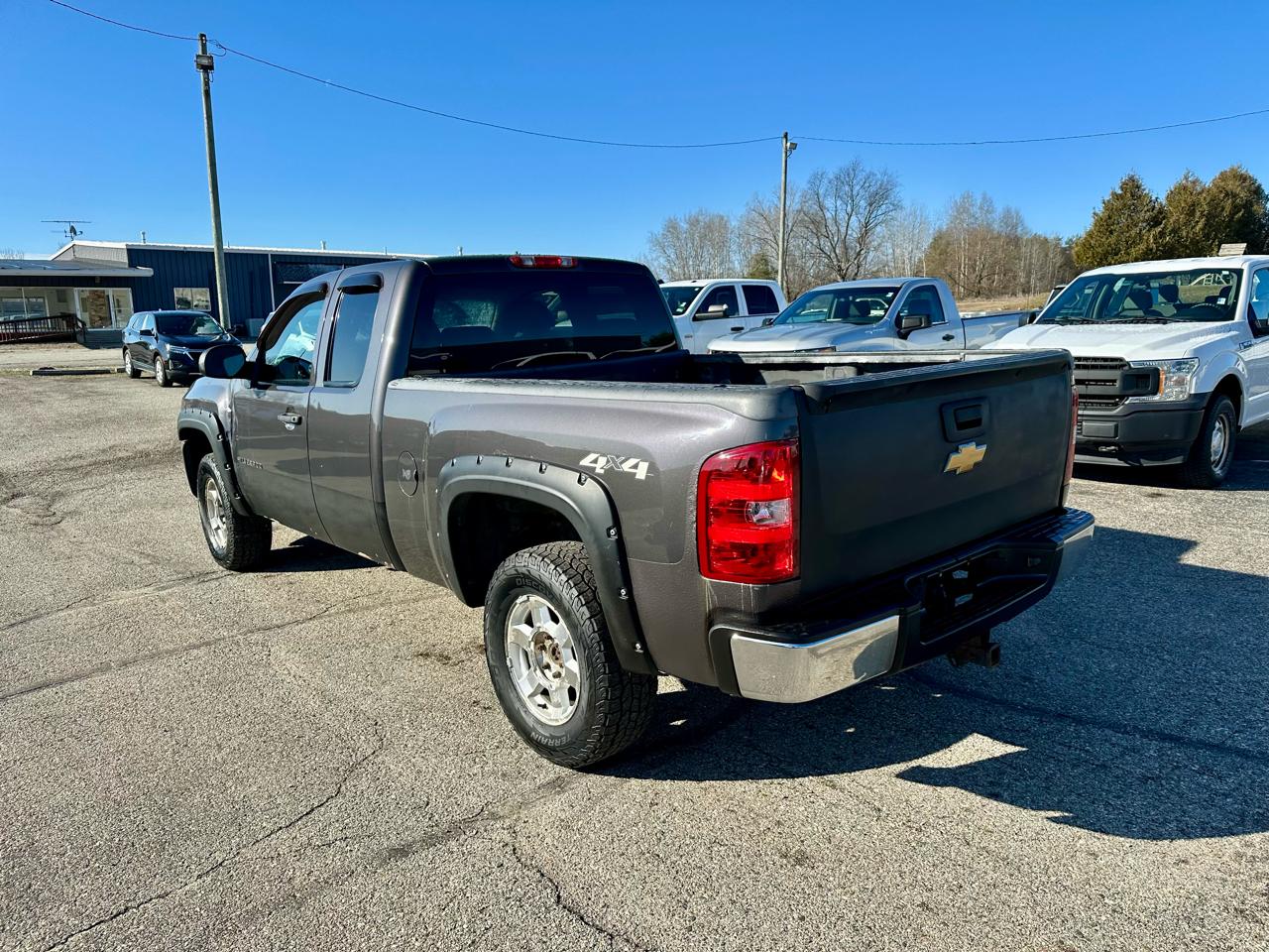 Chevrolet Silverado 1500 LS Extended Cab 4WD 2010