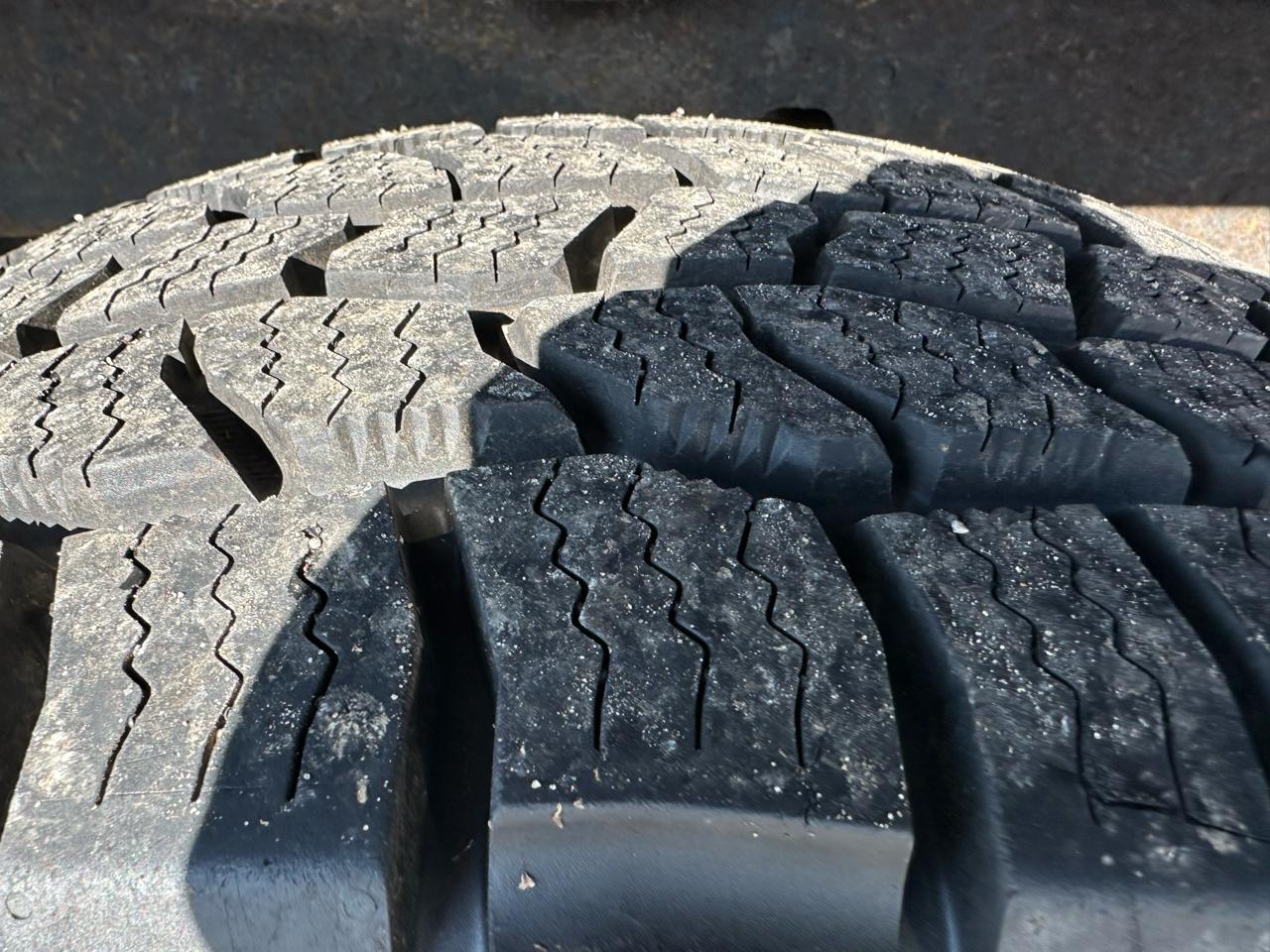 Chevrolet Silverado 1500 LS Extended Cab 4WD 2010