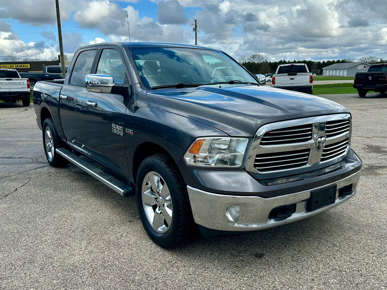 RAM 1500 SLT Crew Cab SWB 4WD 2018