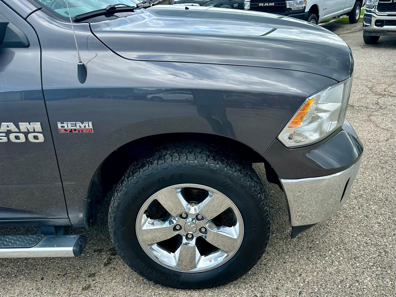 RAM 1500 SLT Crew Cab SWB 4WD 2018