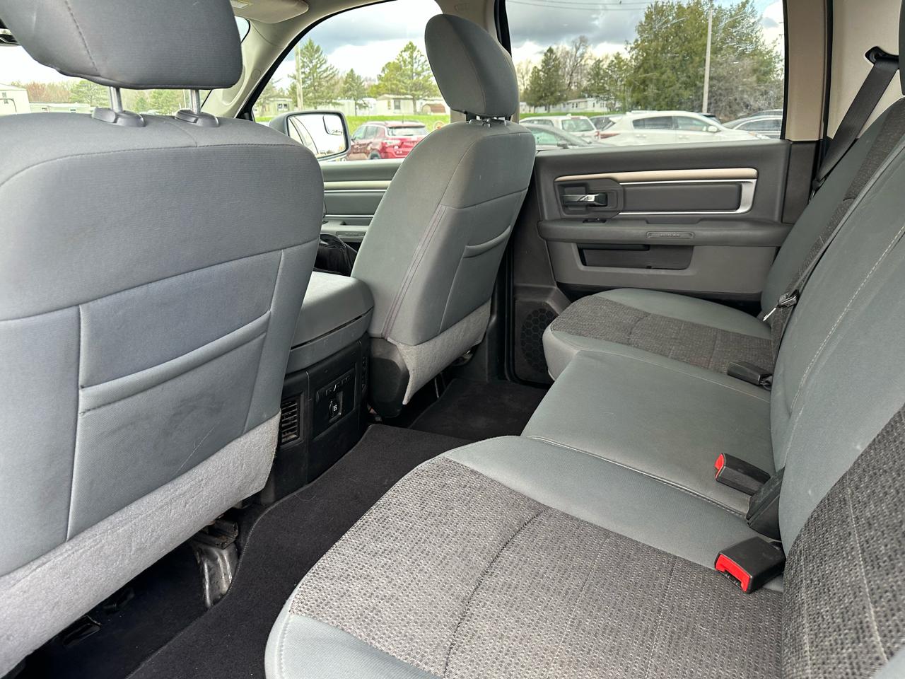 RAM 1500 SLT Crew Cab SWB 4WD 2018