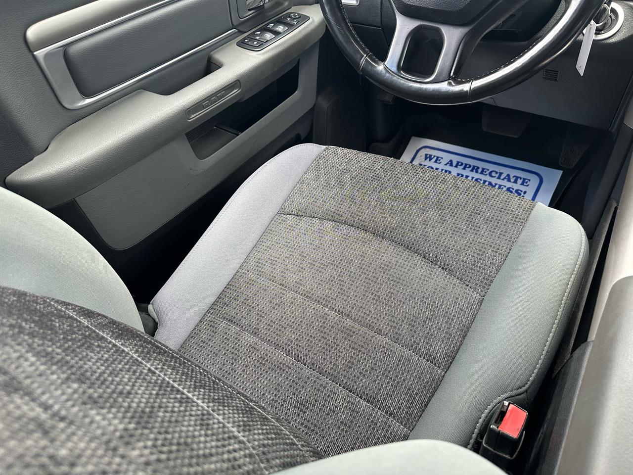 RAM 1500 SLT Crew Cab SWB 4WD 2018