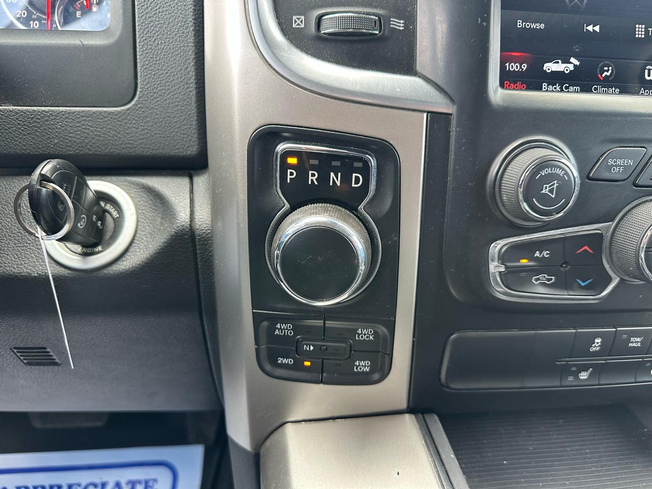 RAM 1500 SLT Crew Cab SWB 4WD 2018