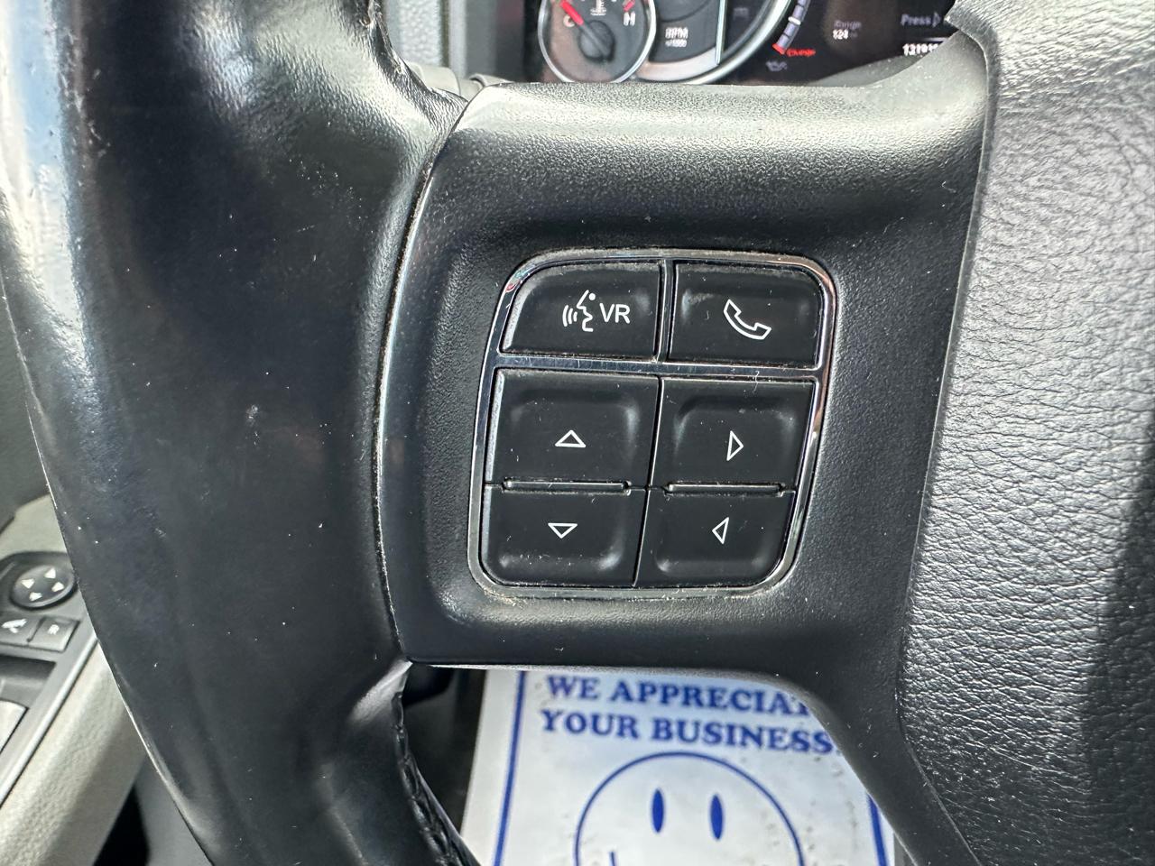 RAM 1500 SLT Crew Cab SWB 4WD 2018