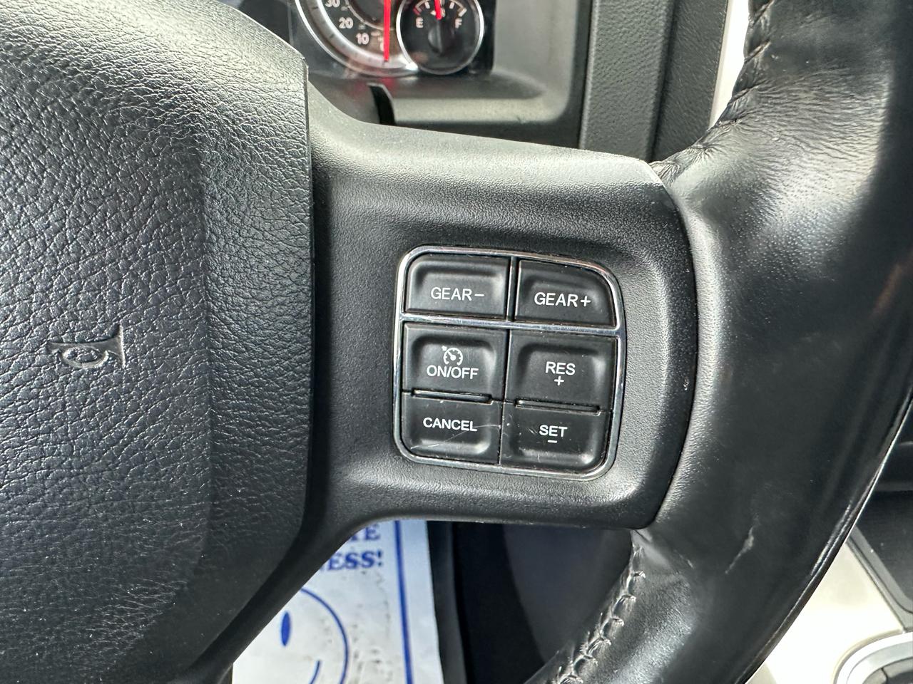 RAM 1500 SLT Crew Cab SWB 4WD 2018