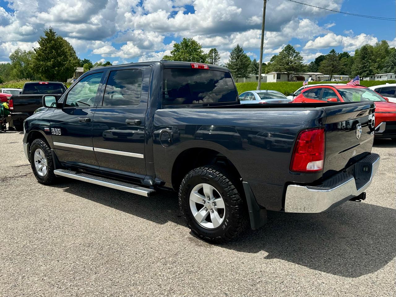 RAM 1500 Classic Tradesman Crew Cab SWB 4WD 2022