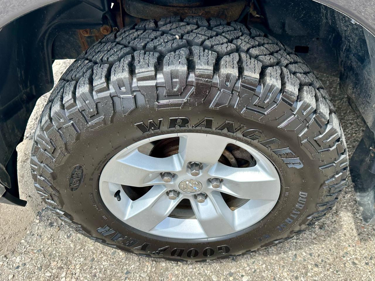 RAM 1500 Classic Tradesman Crew Cab SWB 4WD 2022