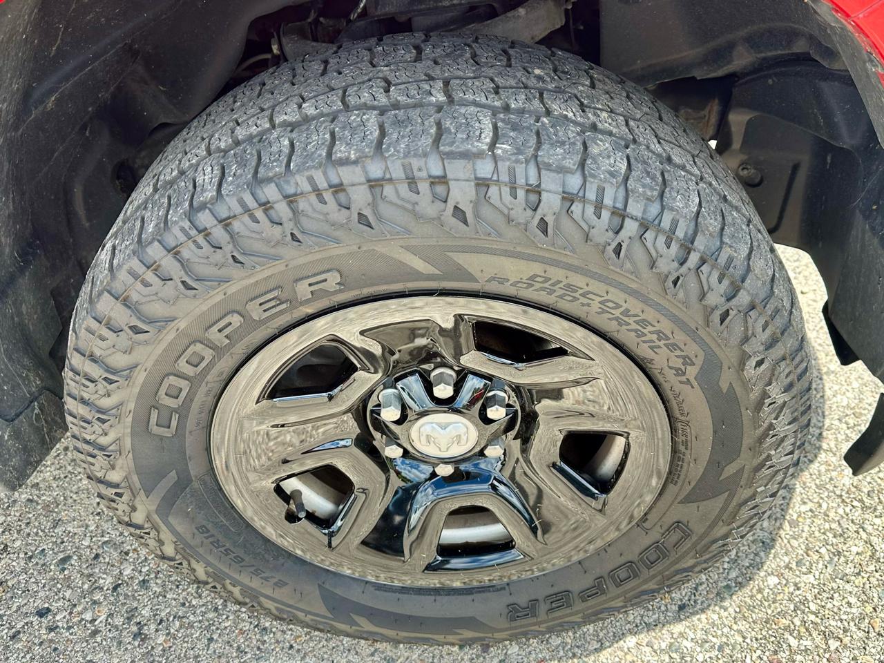 RAM 1500 Tradesman Quad Cab 4WD 2020