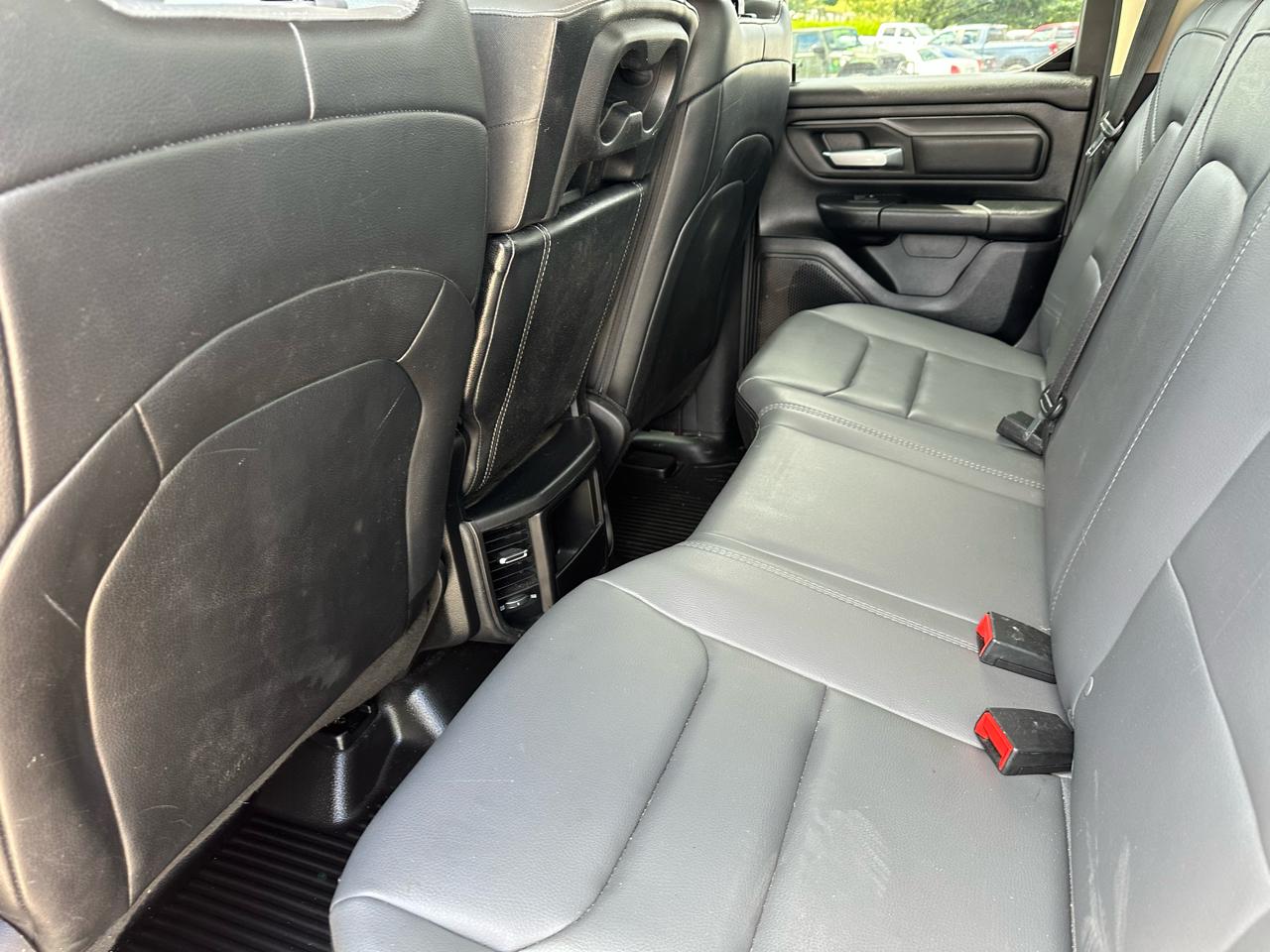 RAM 1500 Tradesman Quad Cab 4WD 2020