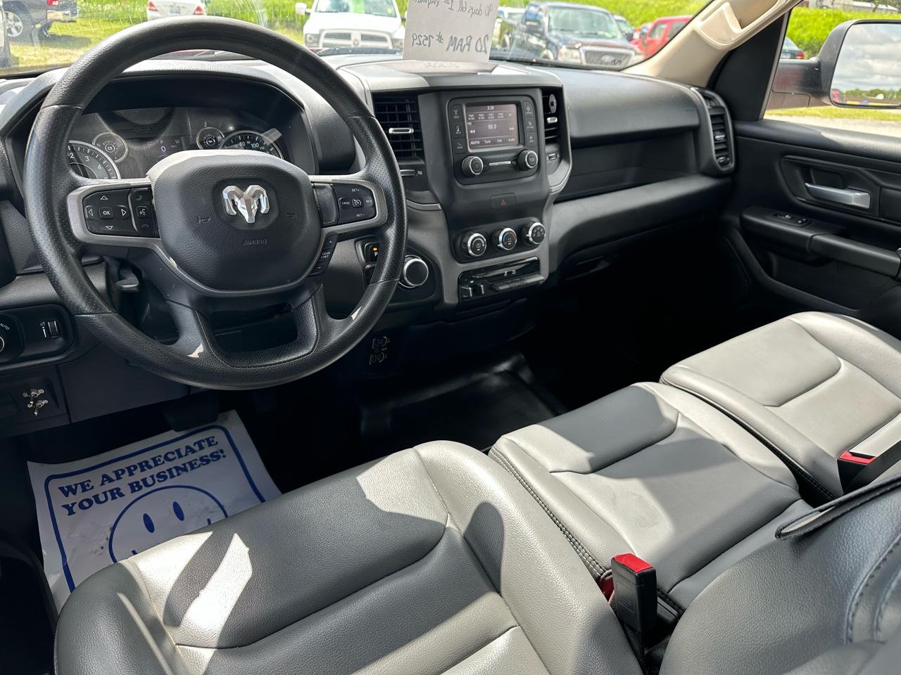 RAM 1500 Tradesman Quad Cab 4WD 2020