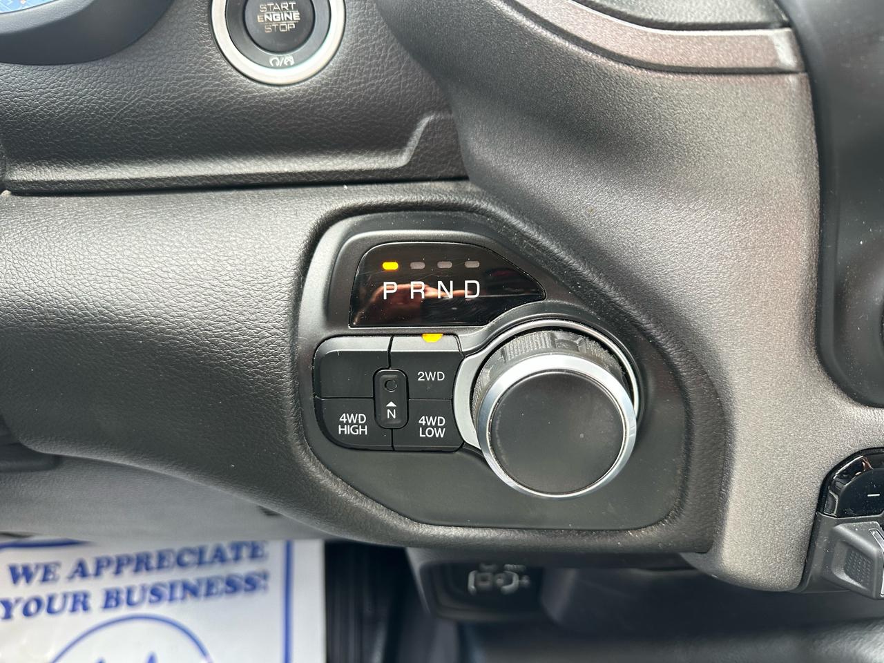 RAM 1500 Tradesman Quad Cab 4WD 2020