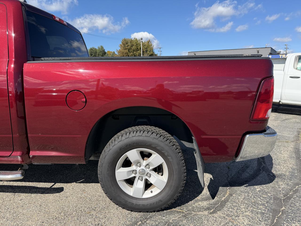 RAM 1500 Classic Warlock 4x4 Crew Cab 5'7" Box 2023