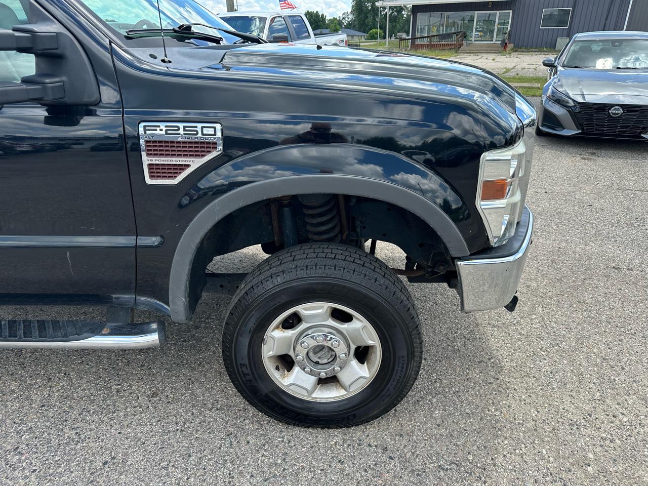 Ford F-250 SD XL SuperCab 4WD 2010