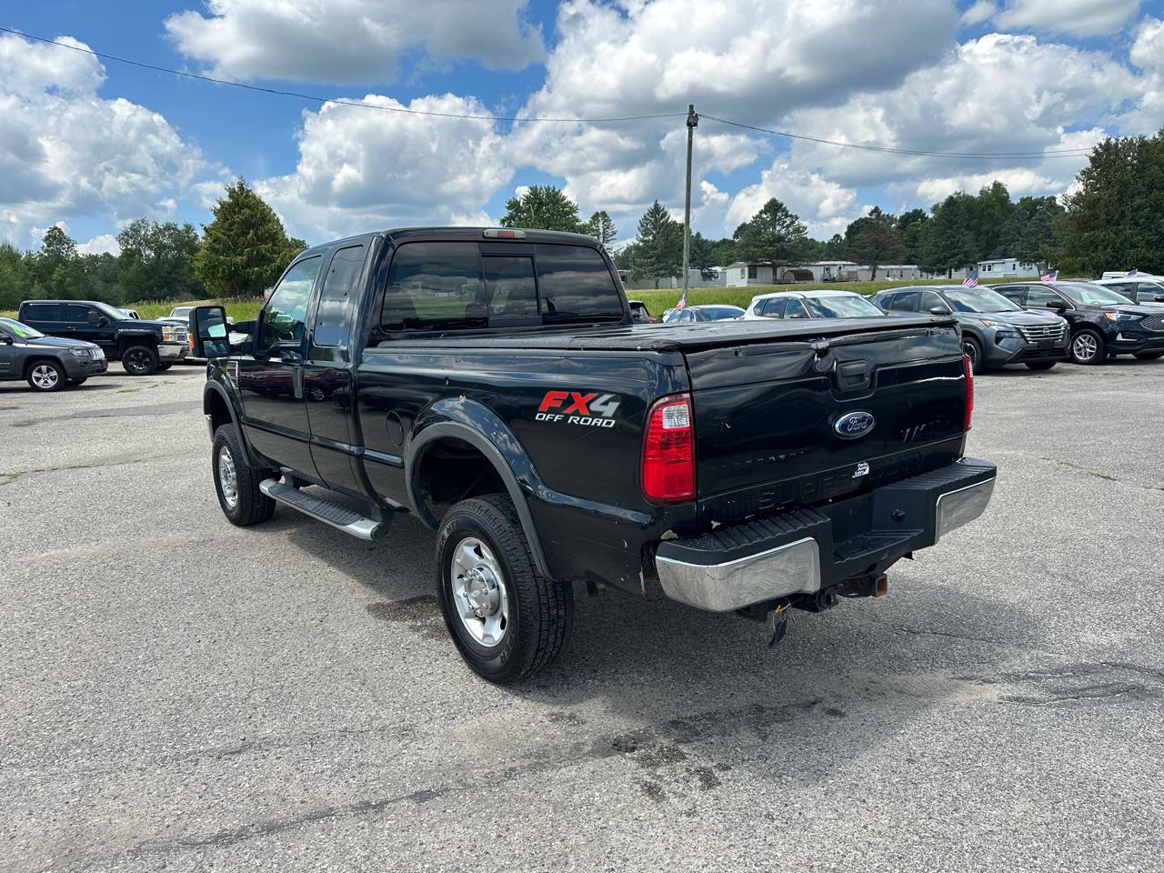 Ford F-250 SD XL SuperCab 4WD 2010