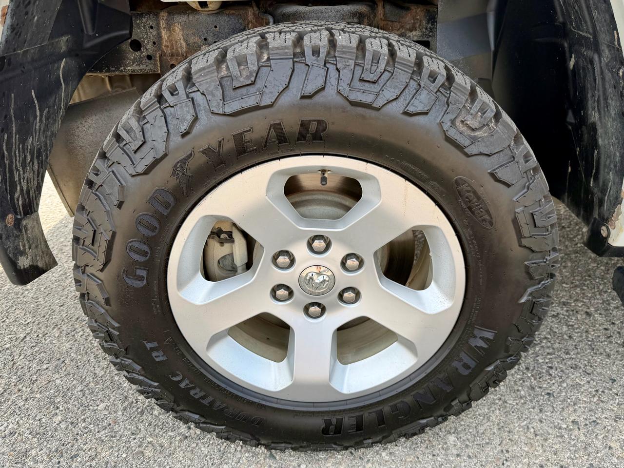 RAM 1500 Tradesman Crew Cab LWB 4WD 2019