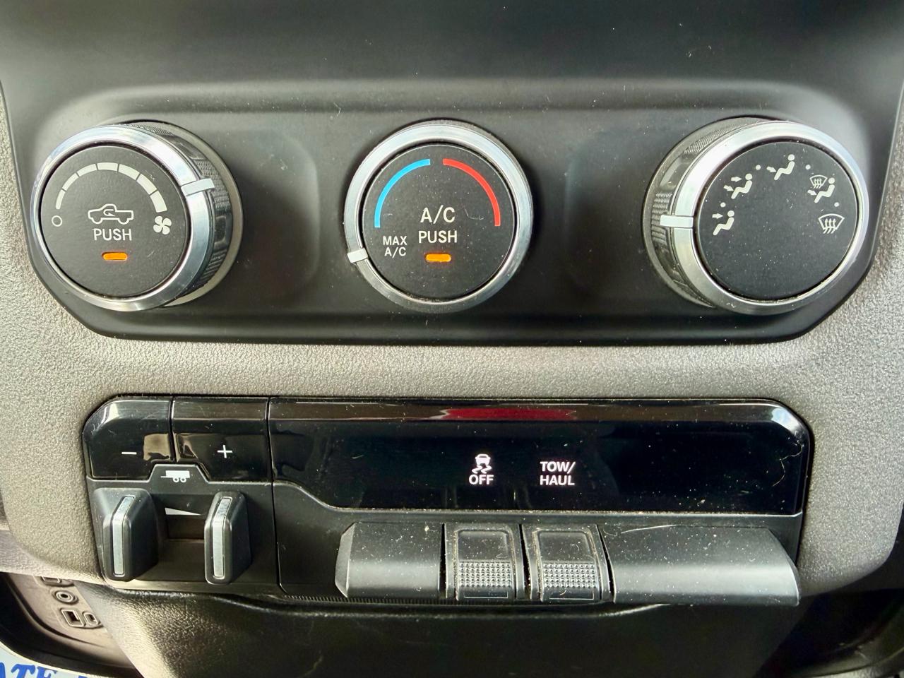 RAM 1500 Tradesman Crew Cab LWB 4WD 2019