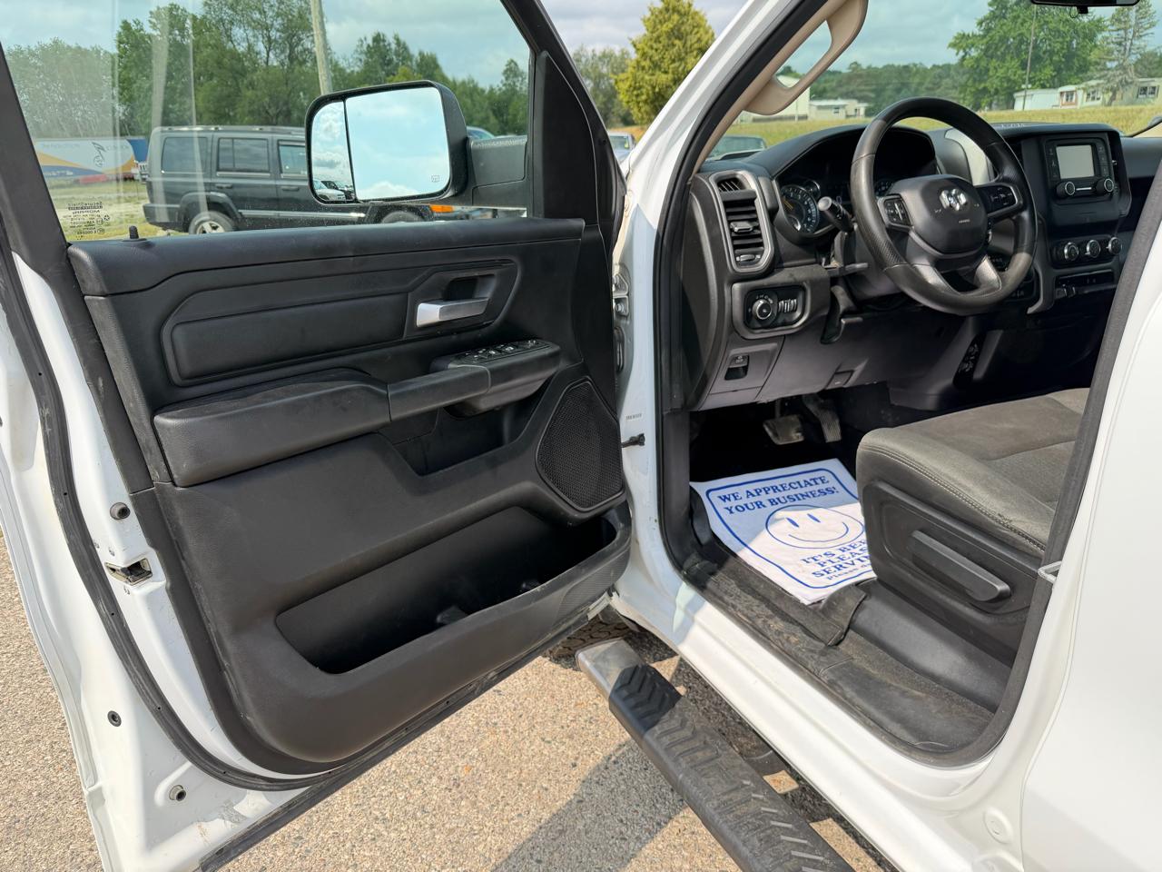RAM 1500 Tradesman Crew Cab LWB 4WD 2019