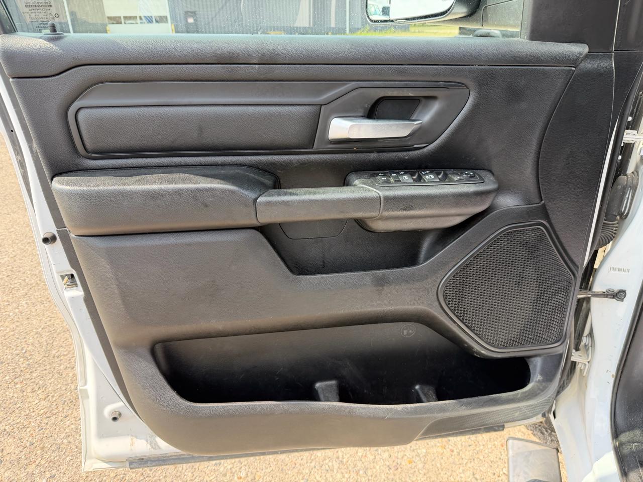 RAM 1500 Tradesman Crew Cab LWB 4WD 2019