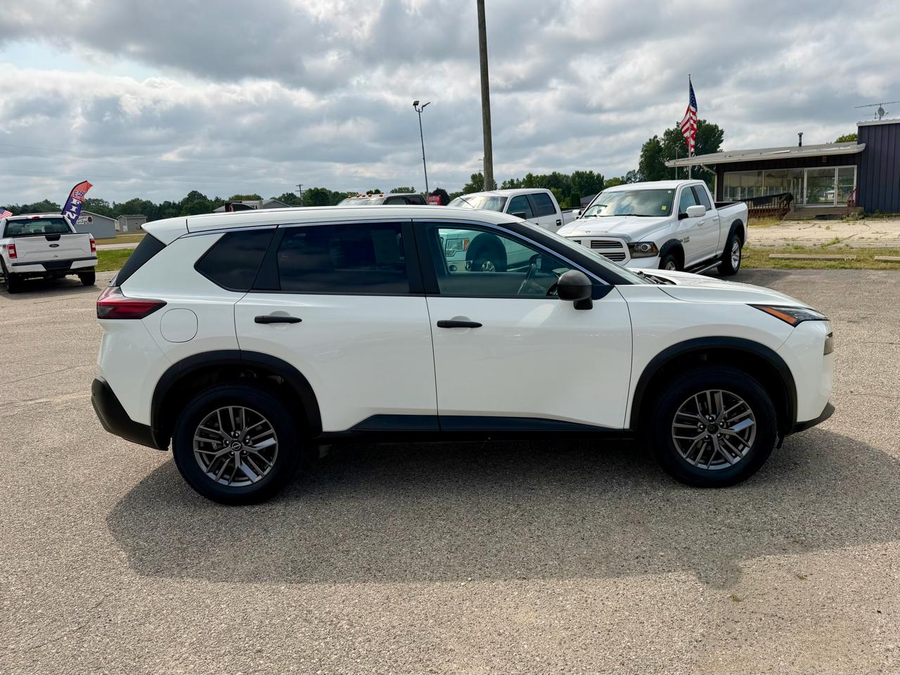 Nissan Rogue S AWD 2023