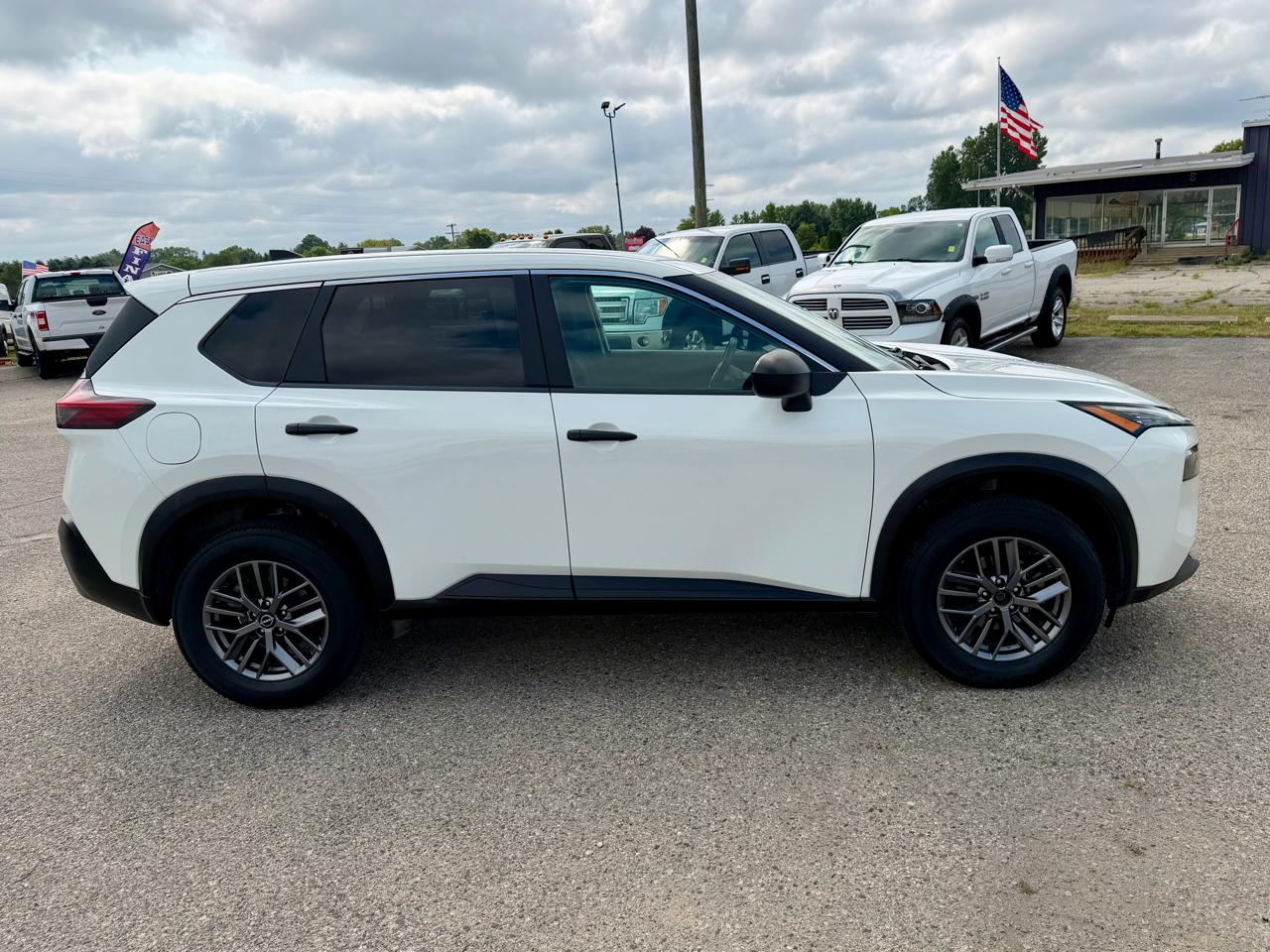 Nissan Rogue S AWD 2023