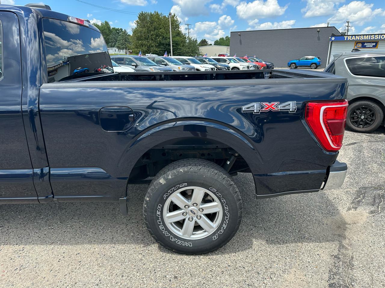 Ford F-150 XLT 4WD SuperCab 8' Box 2022