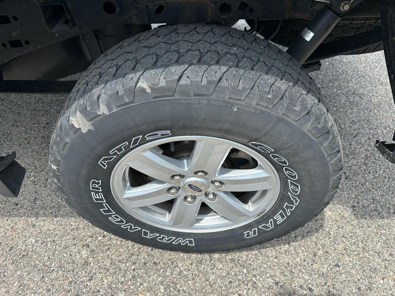 Ford F-150 XLT 4WD SuperCab 8' Box 2022