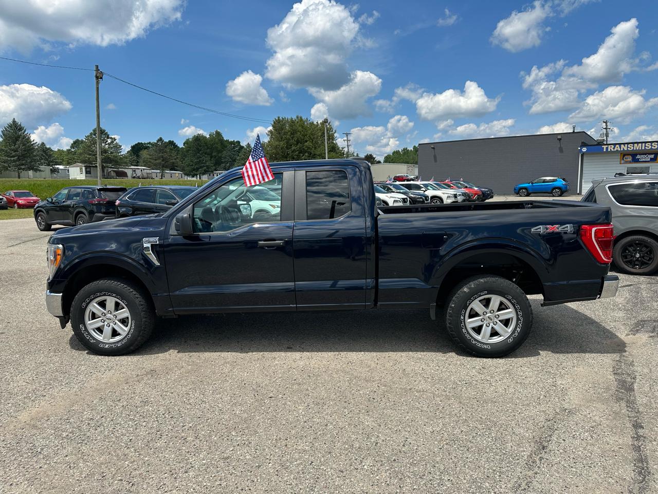 Ford F-150 XLT 4WD SuperCab 8' Box 2022